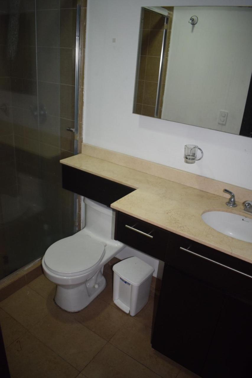 Deluxe Apartment Metroplaza Quito Bagian luar foto