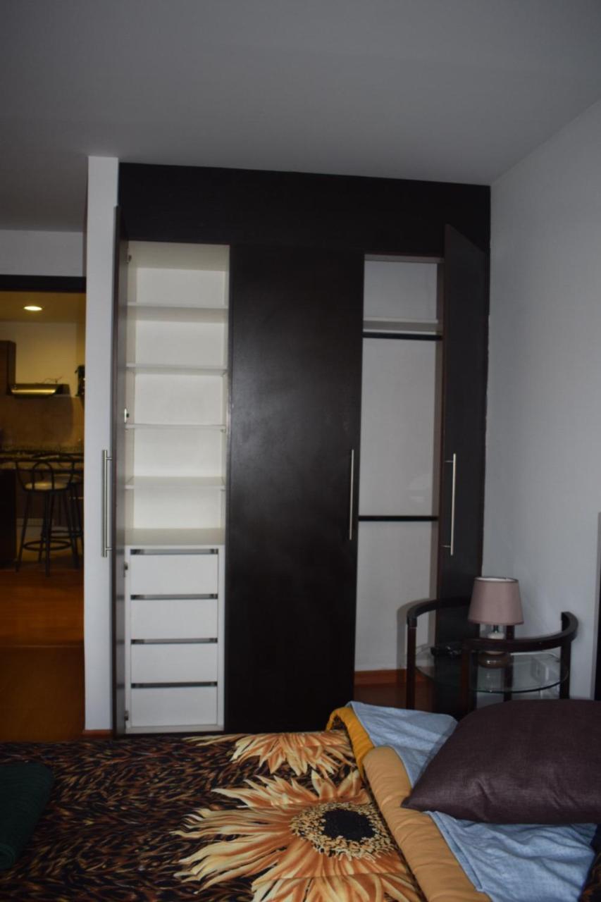 Deluxe Apartment Metroplaza Quito Bagian luar foto